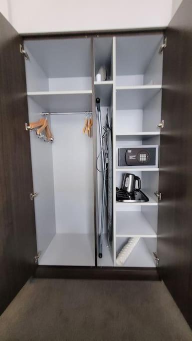 In Modern Center Of Apartment *