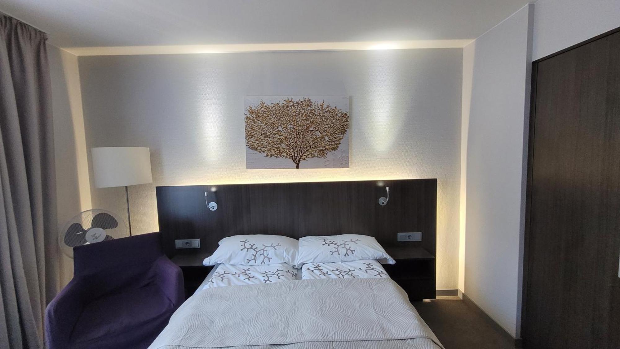 In Modern Center Of Appartement