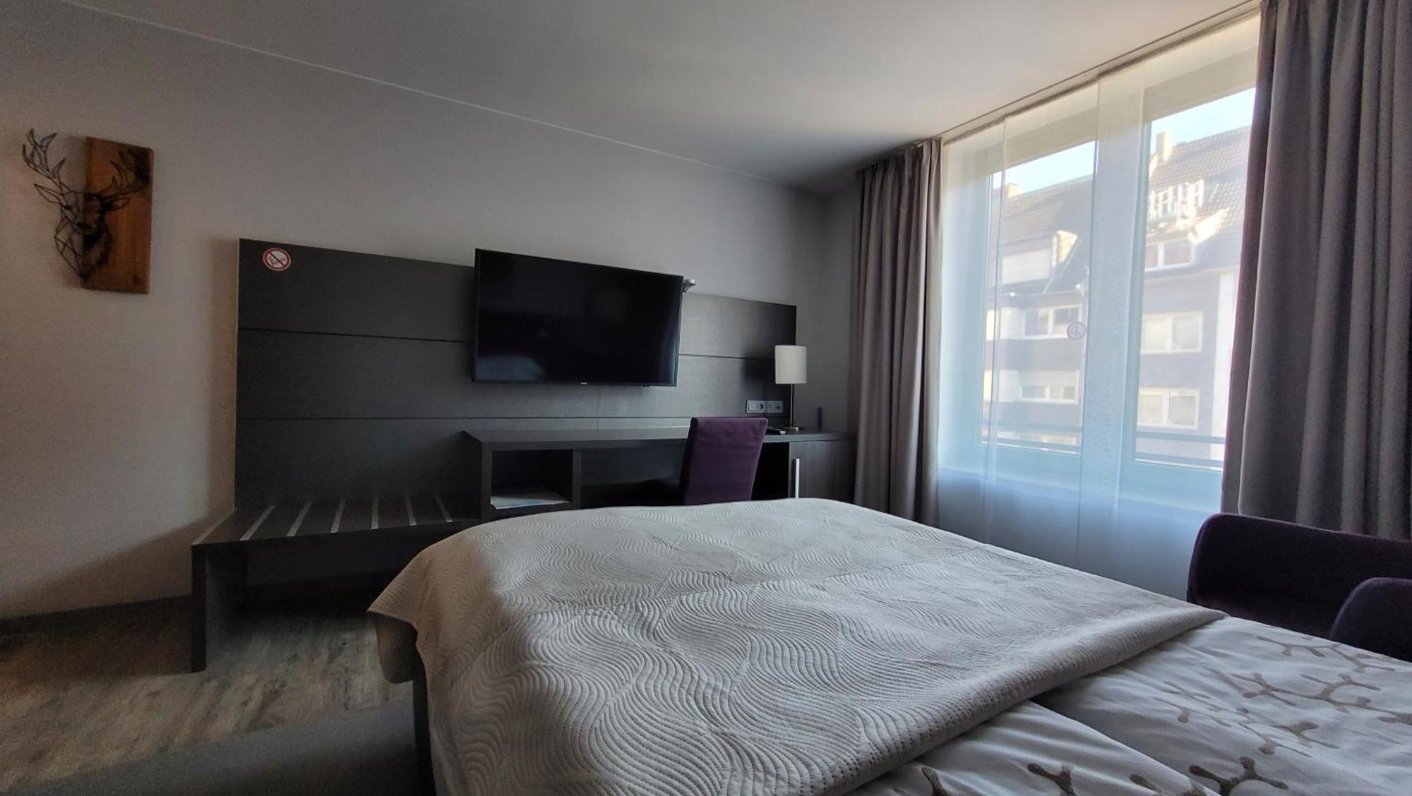 In Modern Center Of Apartment *