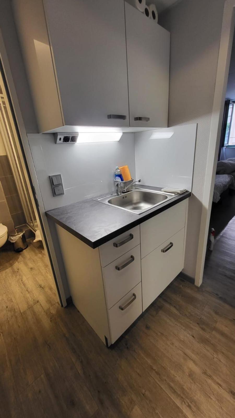 Apartment In Modern Center Of *