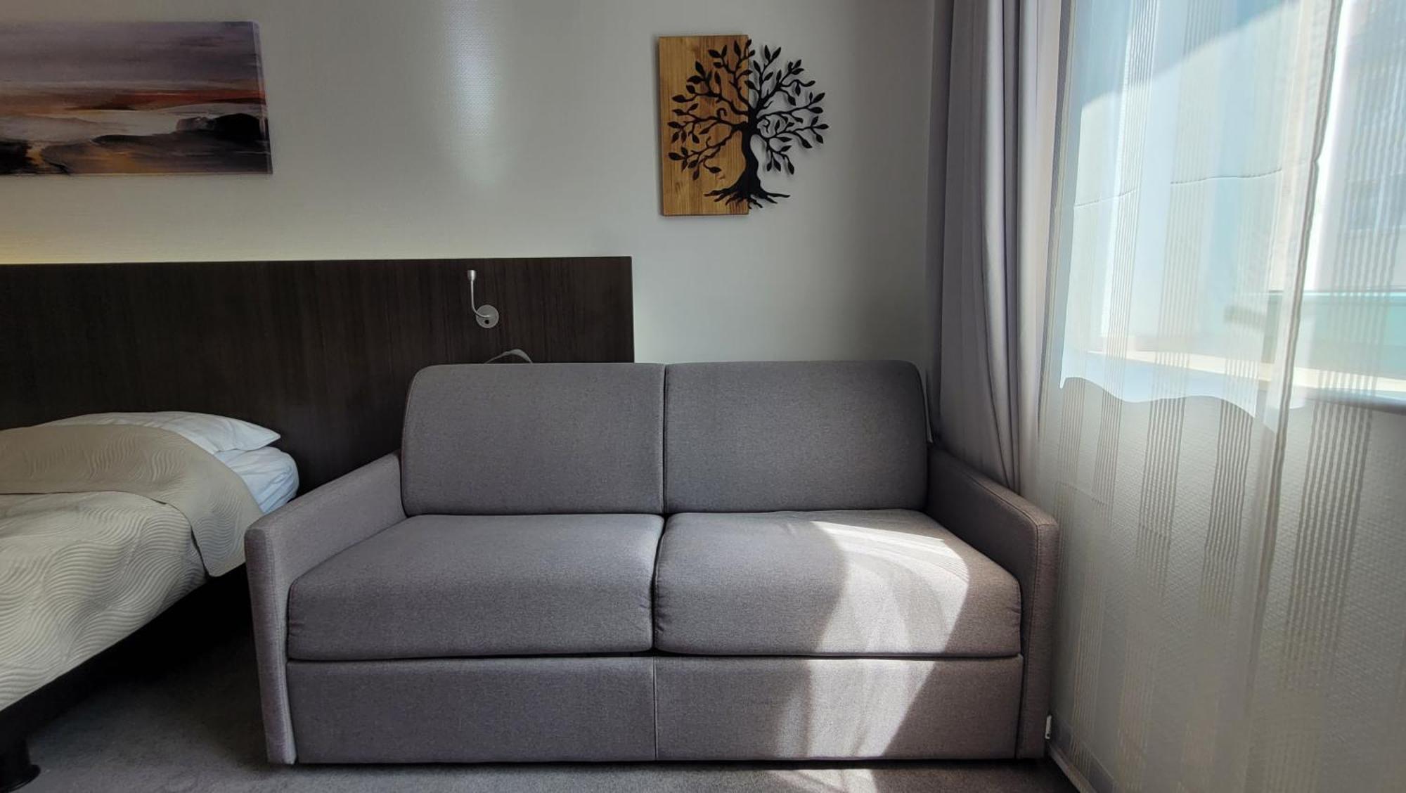 Apartment In Modern Center Of *
